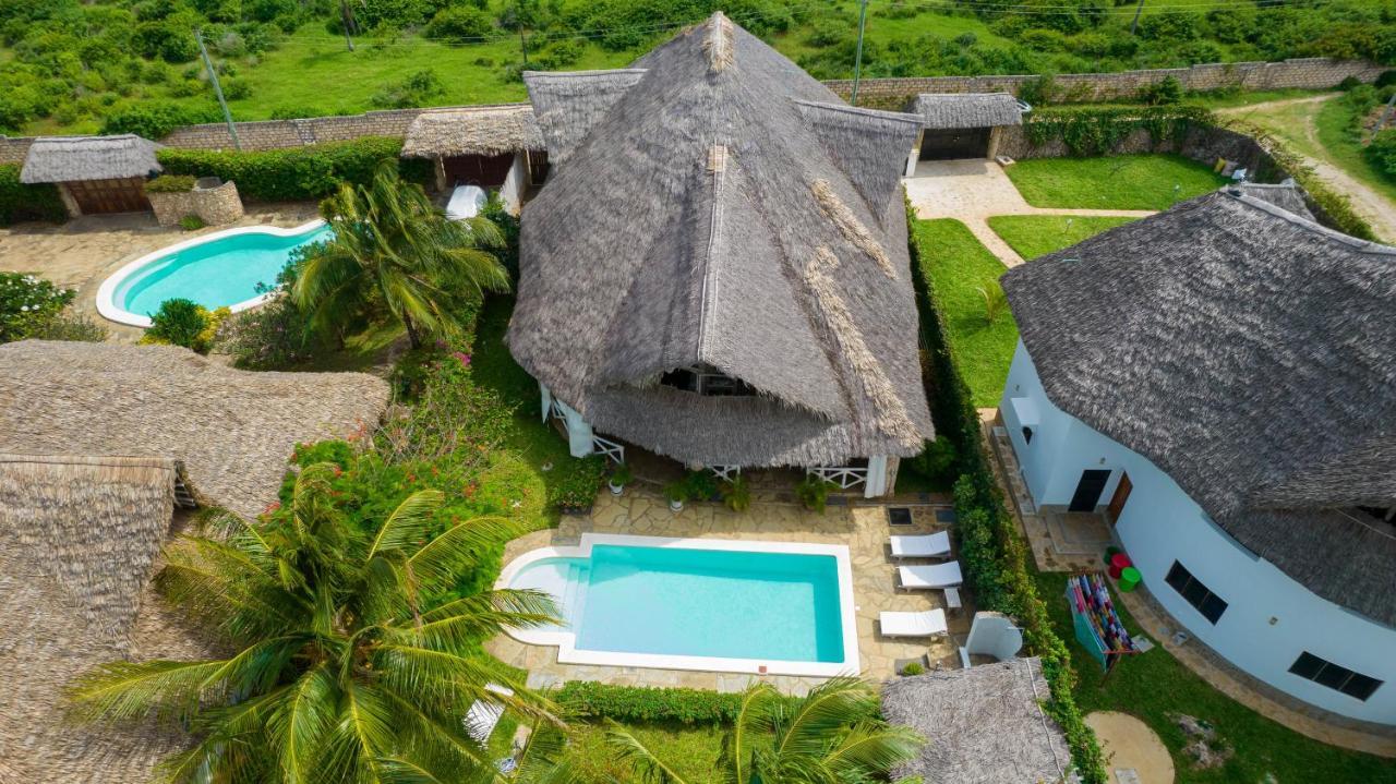 Nyumba Ya Afrika Bed & Breakfast Watamu Exterior photo